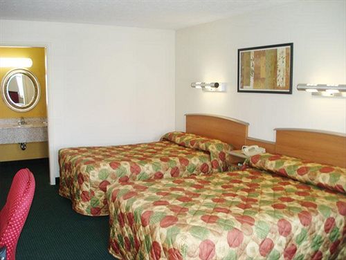 Econo Lodge Bowling Green Exterior photo